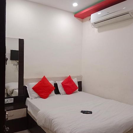 Hotel Nahta Palace Ujjain Bagian luar foto