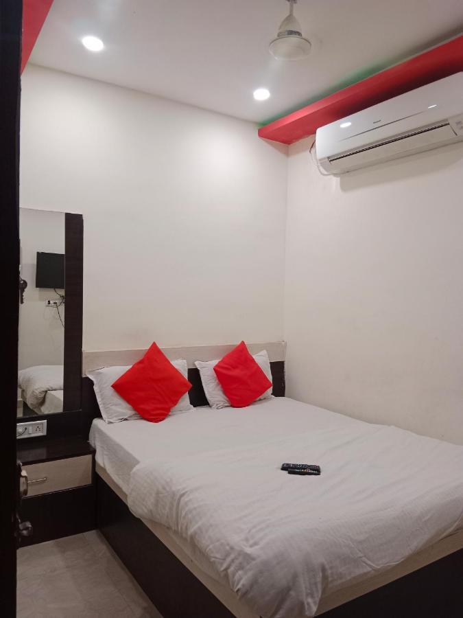 Hotel Nahta Palace Ujjain Bagian luar foto