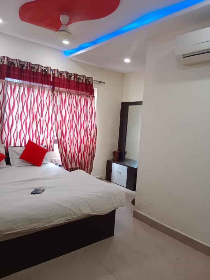 Hotel Nahta Palace Ujjain Bagian luar foto